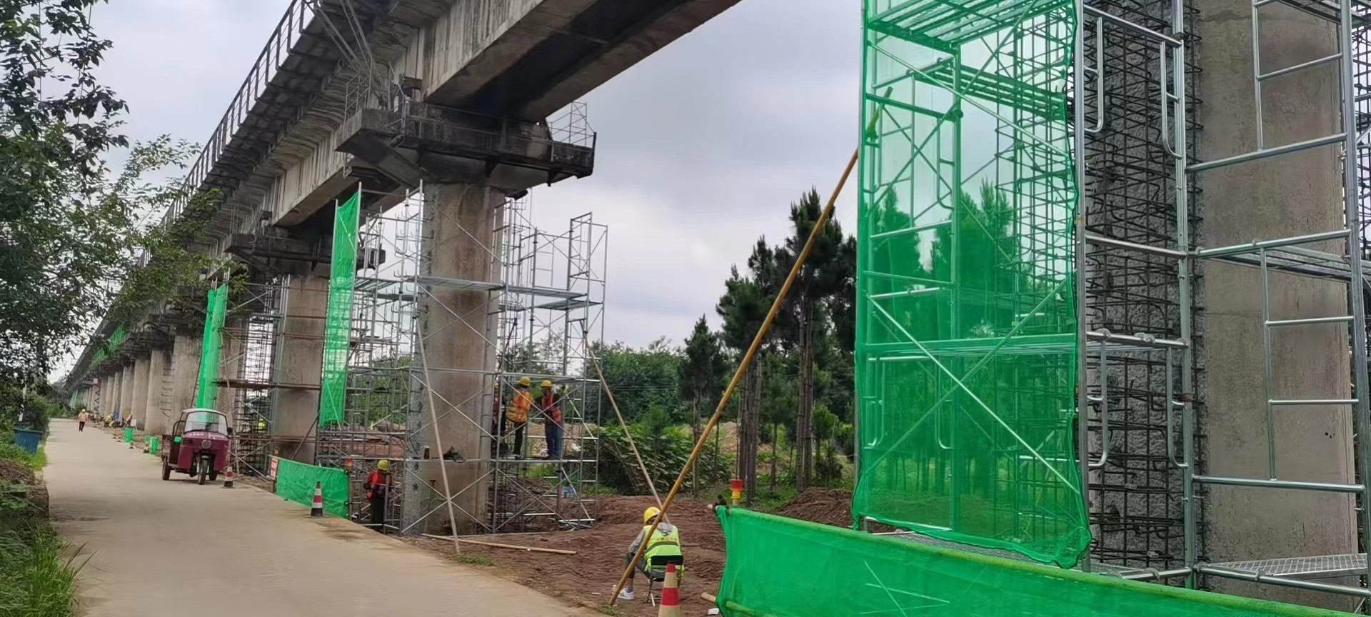 博尔塔拉桥梁加固施工